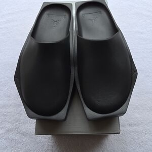 NIKE|Air Jordan Women's Jordan Hex Mule|Black Colorway|DQ8337-001|Size 9W-8M